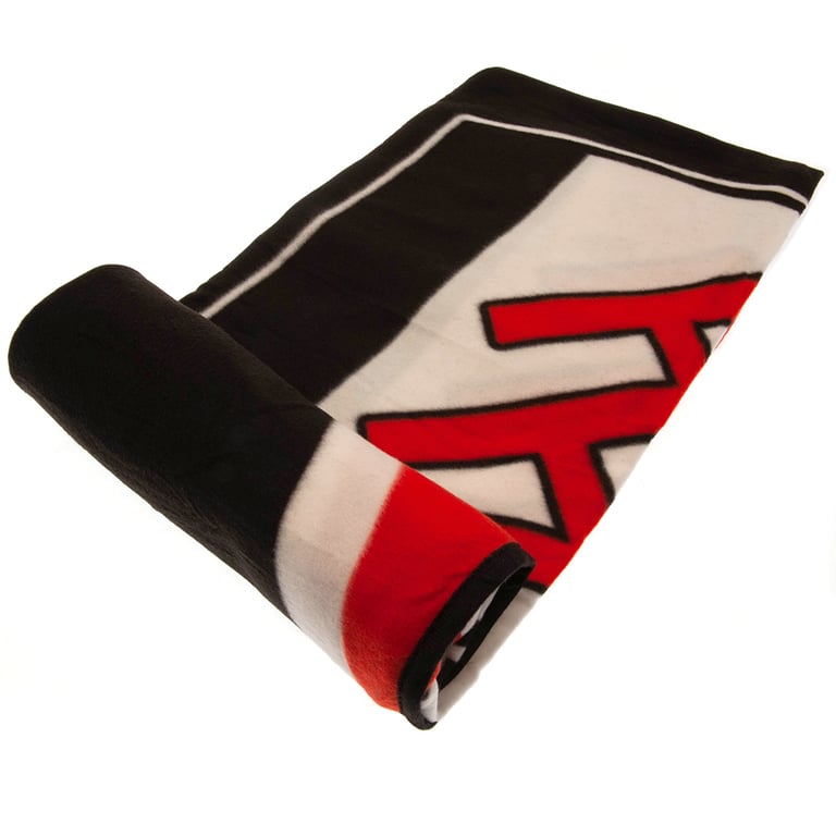 Fulham FC Club Crest Soft Fleece Blanket - Machine Washable 100 Polyester