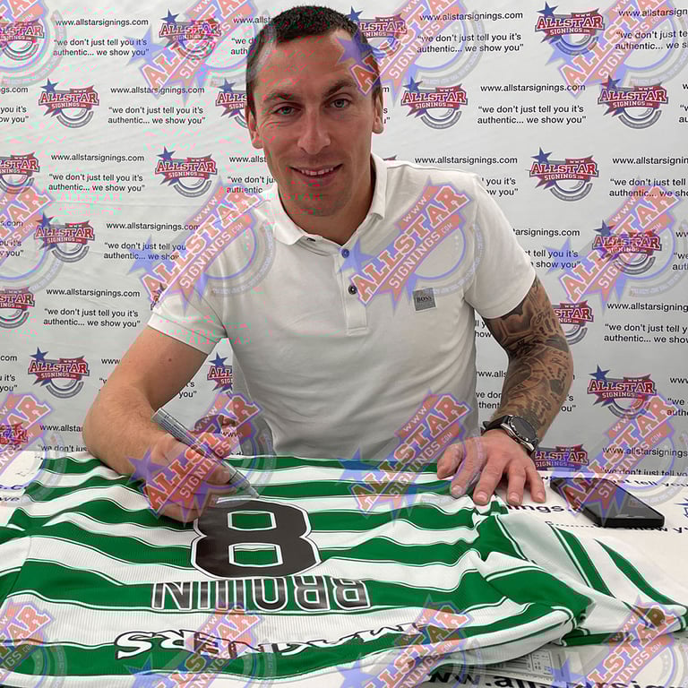 Celtic FC 2021-22 Replica Shirt Signed by Scott Brown in Glasgow
