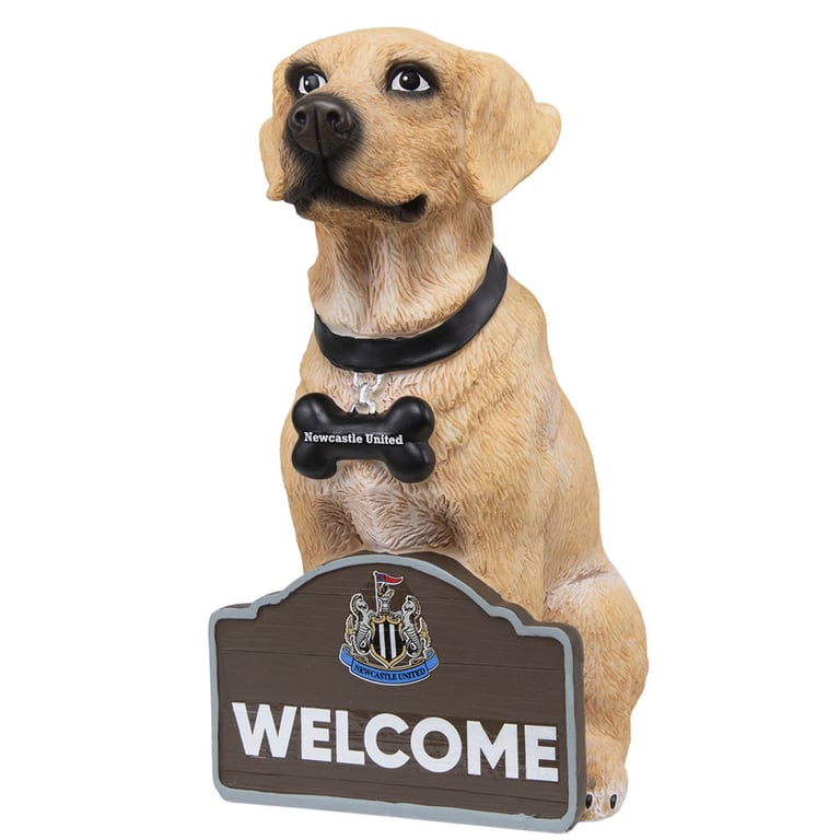 Newcastle United FC Collar Garden Gnome with Club Crest Welcome Sign