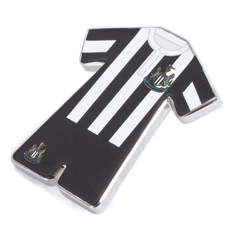 Newcastle United FC 96 Retro Metal Kit Badge - Die Stamped Design with Silver Finish