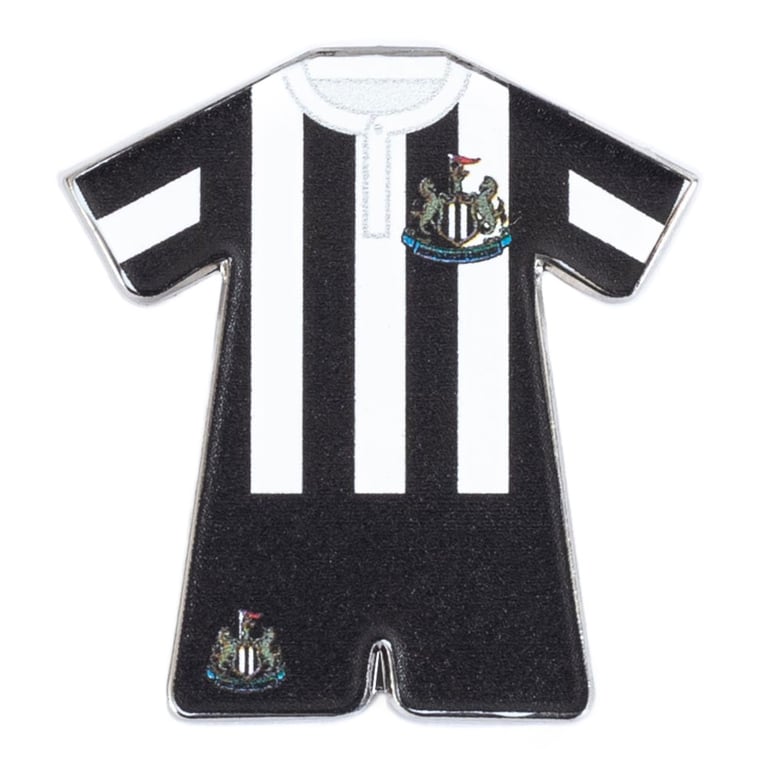 Newcastle United FC 96 Retro Metal Kit Badge - Die Stamped Design with Silver Finish