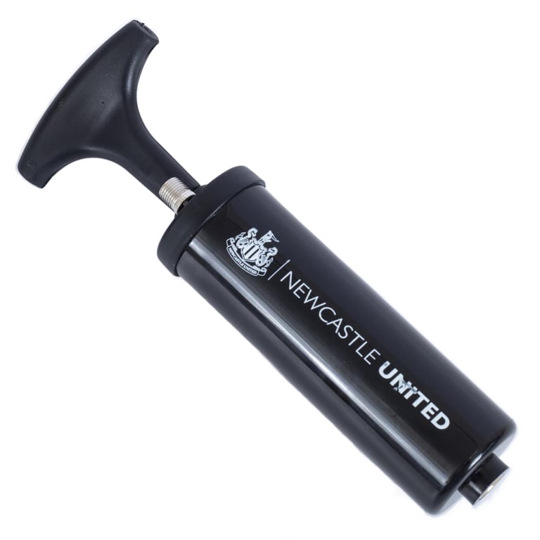 Newcastle United FC Signed Training Equipment Gift Set - Includes Football, Water Bottle & Mini Hand Pump