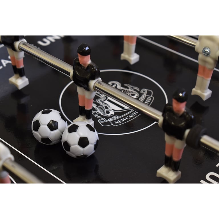 Newcastle United FC 20 Inch Black Pitch Table Football Game with Score Indicator and Steel Rods