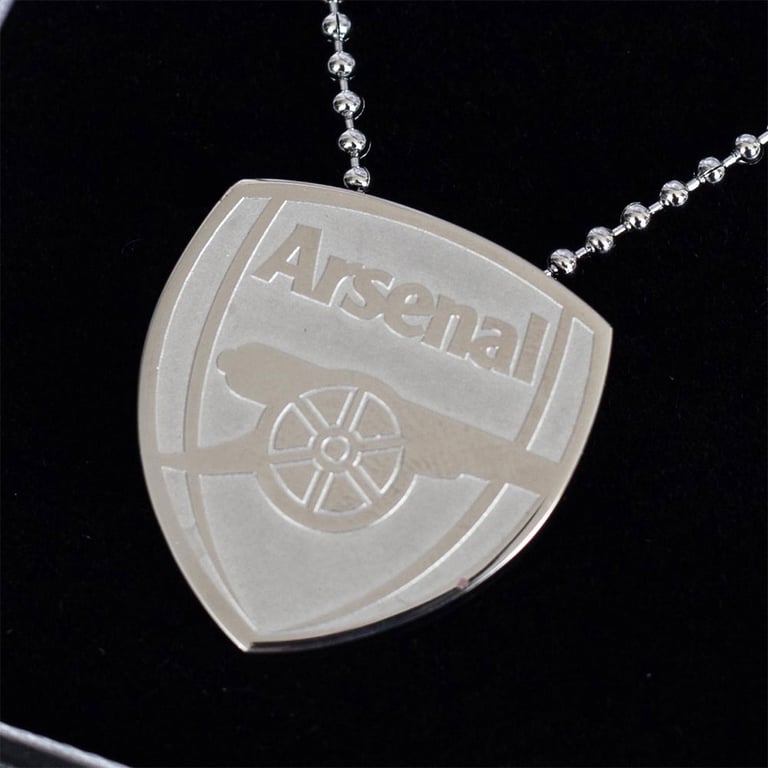 Arsenal FC Stainless Steel Large Pendant & Chrome Finish Ball Chain Necklace with Crest Engraving