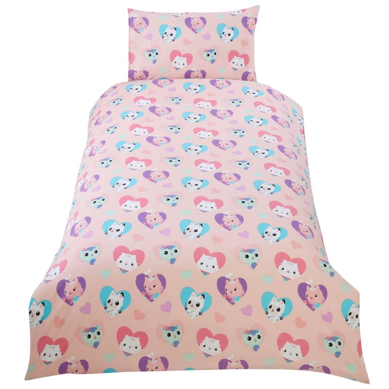 Gabbys Dollhouse Hugs Single Duvet Set - Pink Quilt Cover with Reverse TV Show Characters and Machine Washable Home Textile Set