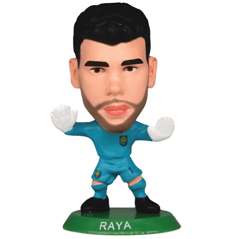 Spain SoccerStarz Raya - Classic Home Kit Collectible Figure, 5cm Tall on Green Base