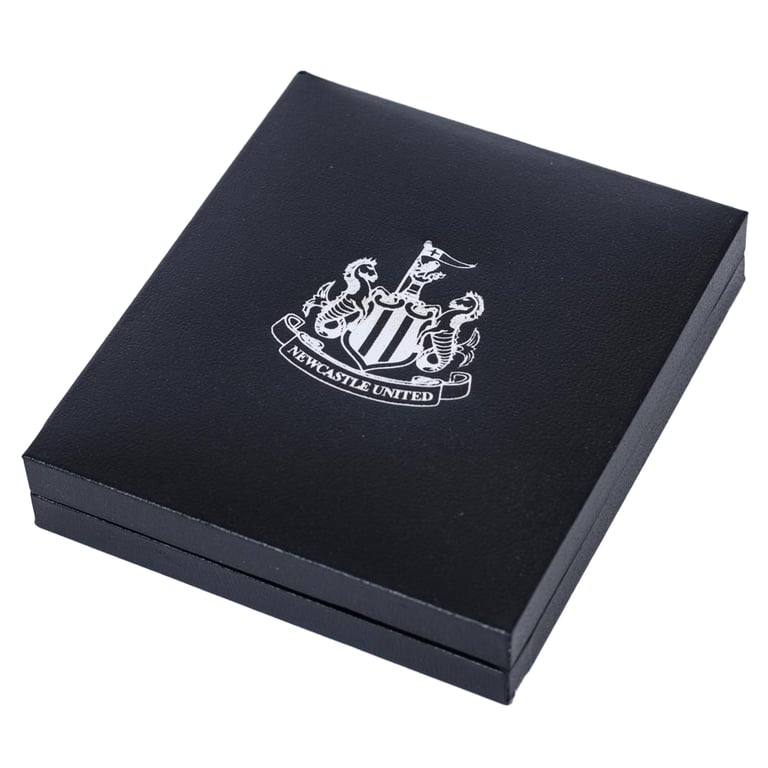 Newcastle United FC Silver Plated Crest Pendant Necklace with Lobster Clasp