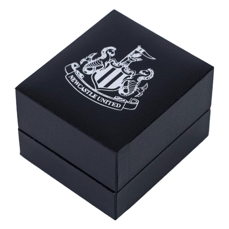 Newcastle United FC Stainless Steel Round Signet Ring with Chrome Finish and Engraved Club Crest