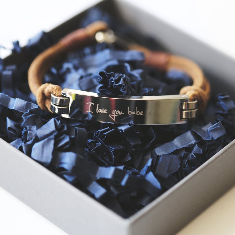 Men s Genuine Leather Engraved Handwriting Bracelet - Personalised Snap-Lock Clasp