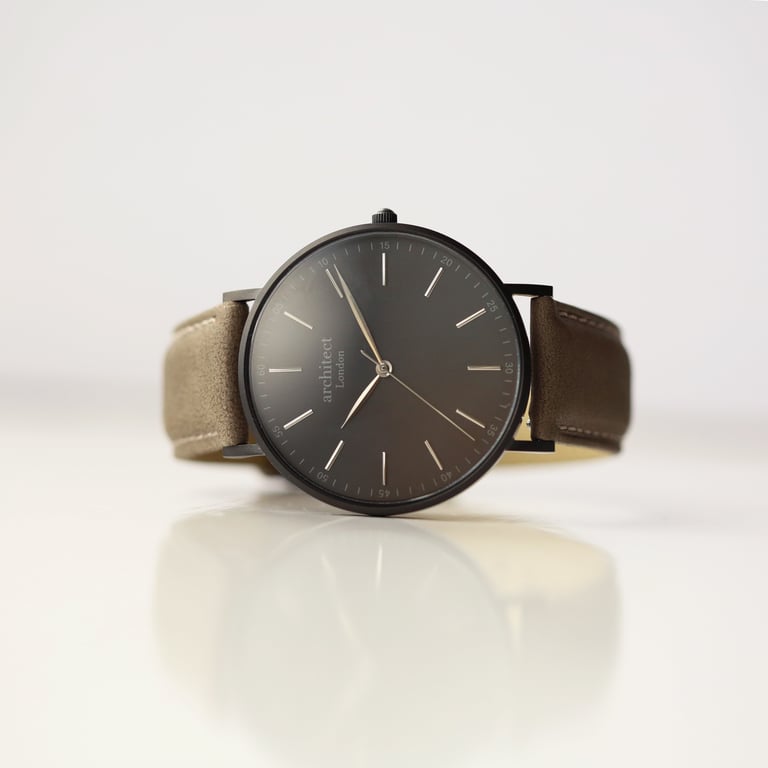 Modern Font Engraving - High-Quality Stainless Steel Minimalist Watch with Urban Grey Strap and Personalized Message