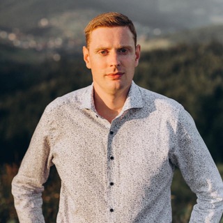 Аватар Телеграм канала "Андрій Смолій" @smolii_ukraine