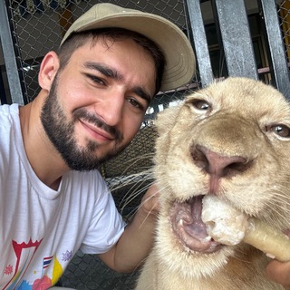 Аватар Телеграм канала "Аслан из National Geographic 🌏" @aslan_best_blog
