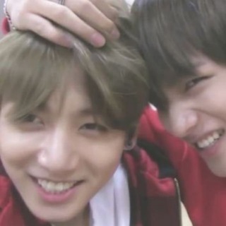 Аватар Телеграм канала "лизытутнет о важном" @taekooktytnet