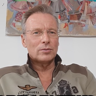 Аватар Телеграм канала "Дмитро Чекалкин" @dmitriy_chekalkyn