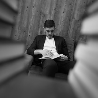 Аватар Телеграм канала "Костылев" @read_kostylev