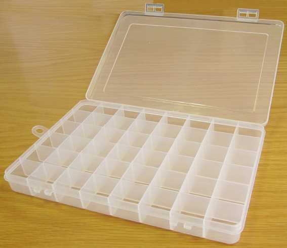 260 x 175 x 30mm, 48 Compartment