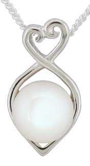 Cultured Pearl Pendant