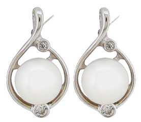 Ø7.00mm Cultured Pearl with CZ Earrings