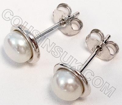 Ø5.95mm Cultured Pearl Earrings