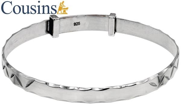 Silver, 4mm Diamond Cut with "/\" Pattern