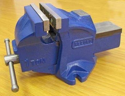 Screw Down - 4" (100mm) Jaw, Heavy Duty, Irwin 1 Ton