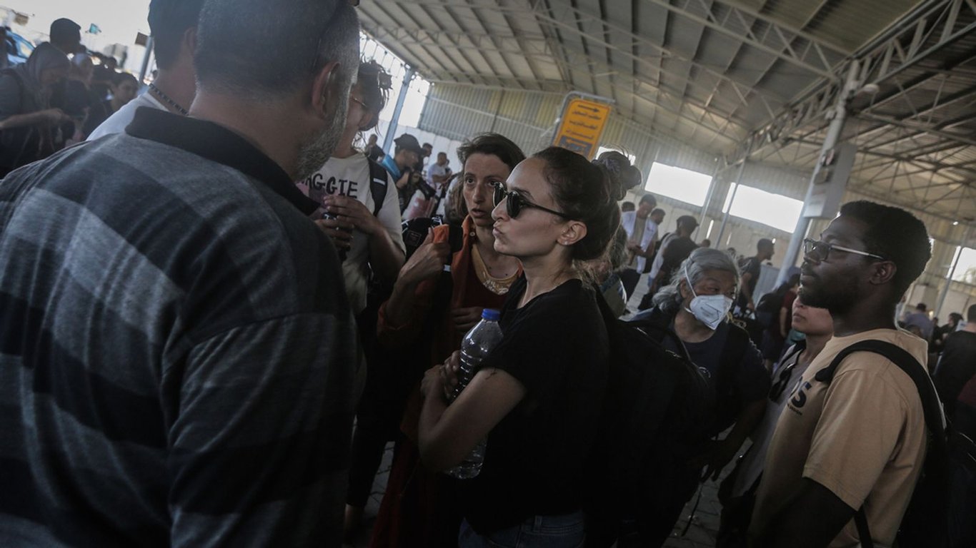 Grenzöffnung: Erste Deutsche verlassen Gazastreife