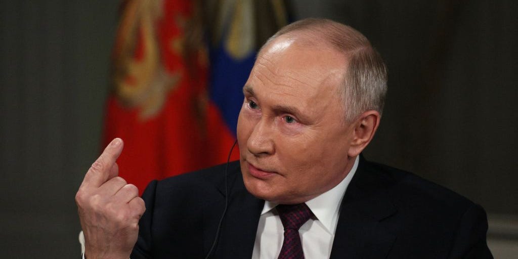 Putin revives nuclear threats in attempt to influence American voters