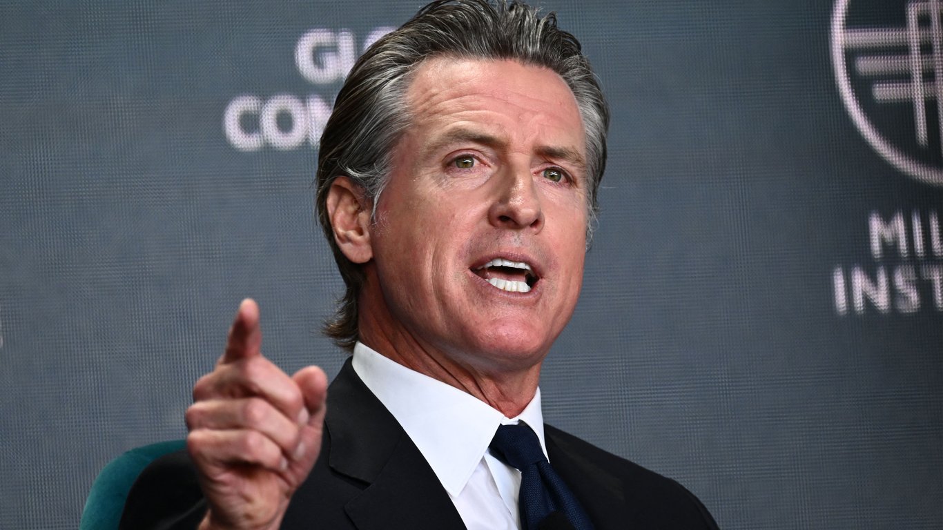 Gavin Newsom Criticizes Attempt to Exclude Trump from California Ballot