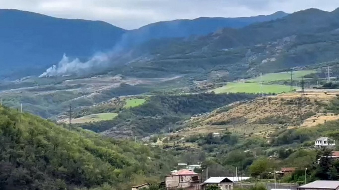 Câble Chroniques : les séparatistes du Karabakh ont commencé à rendre les armes, selon le président azerbaïdjanais