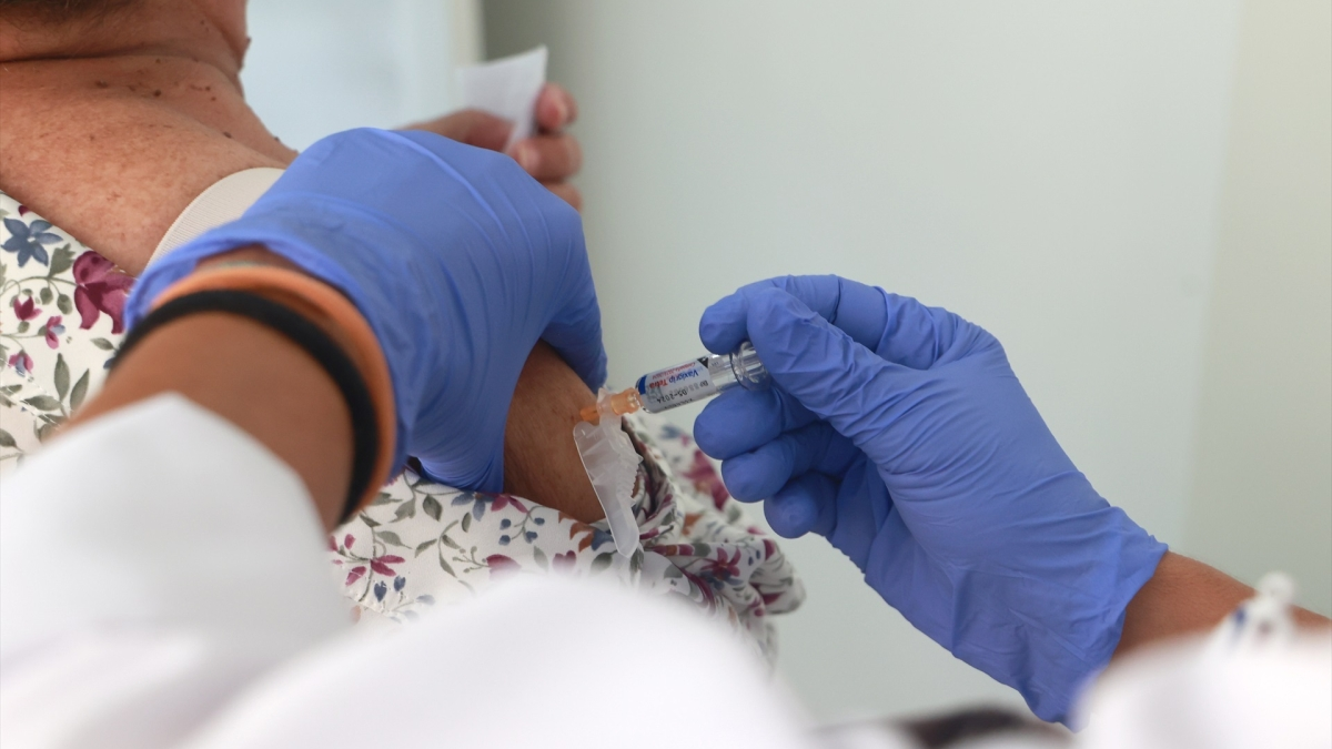 Photo of Sanidad administra unas 400.000 dosis frente a la gripe desde el inicio de la campaña de vacunación – Oncenoticias