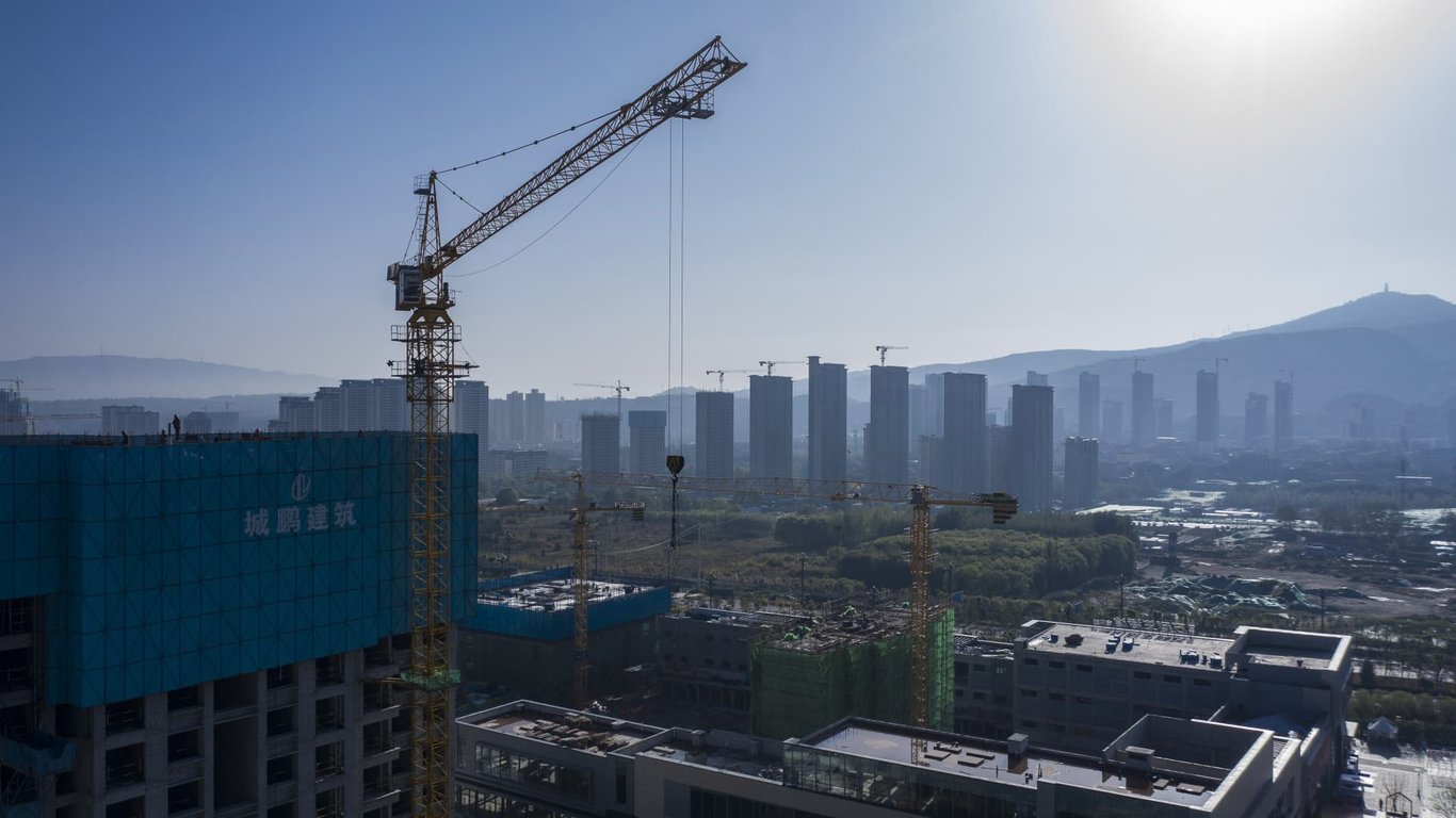 Chinas Property Sector Demands Increased Government Support Amid Deepening Crisis