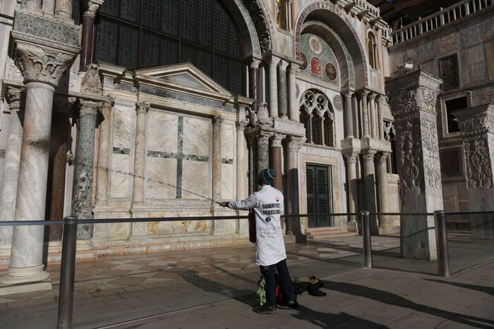 Blitz ambientalisti a Venezia, fango contro la Basilica di San Marco – Agenzia ANSA