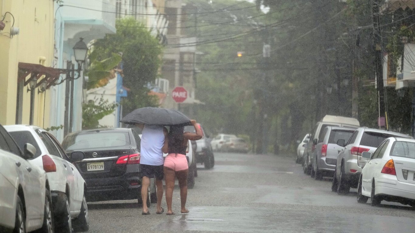 Tropical Storm Franklin Arrives, Bringing Heavy Rain to Haiti and the Dominican Republic
