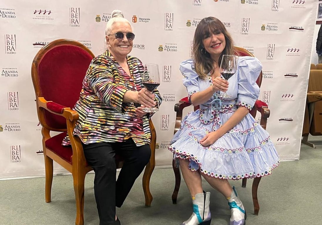 Lola Herrera y Candela Peña en la Fiesta de la Vendimia de Aranda – América Deportiva