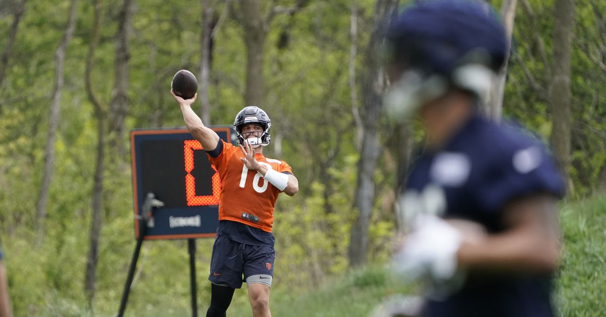Caleb Williams Debut at Chicago Bears Practice (Videos) – Inside the Huddle