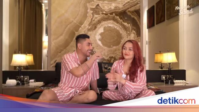 Klarifikasi Krisjiana Baharuddin: Siti Badriah Menangis di Kamar Mandi
