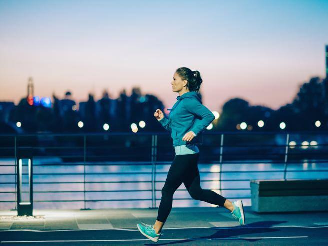 È meglio correre o camminare per vivere più a lungo? Che cosa dice la scienza