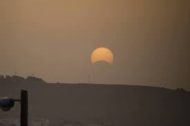 Dos eclipses, ambos visibles desde España, protagonistas del otoño que comienza el sábado – Radio Centro