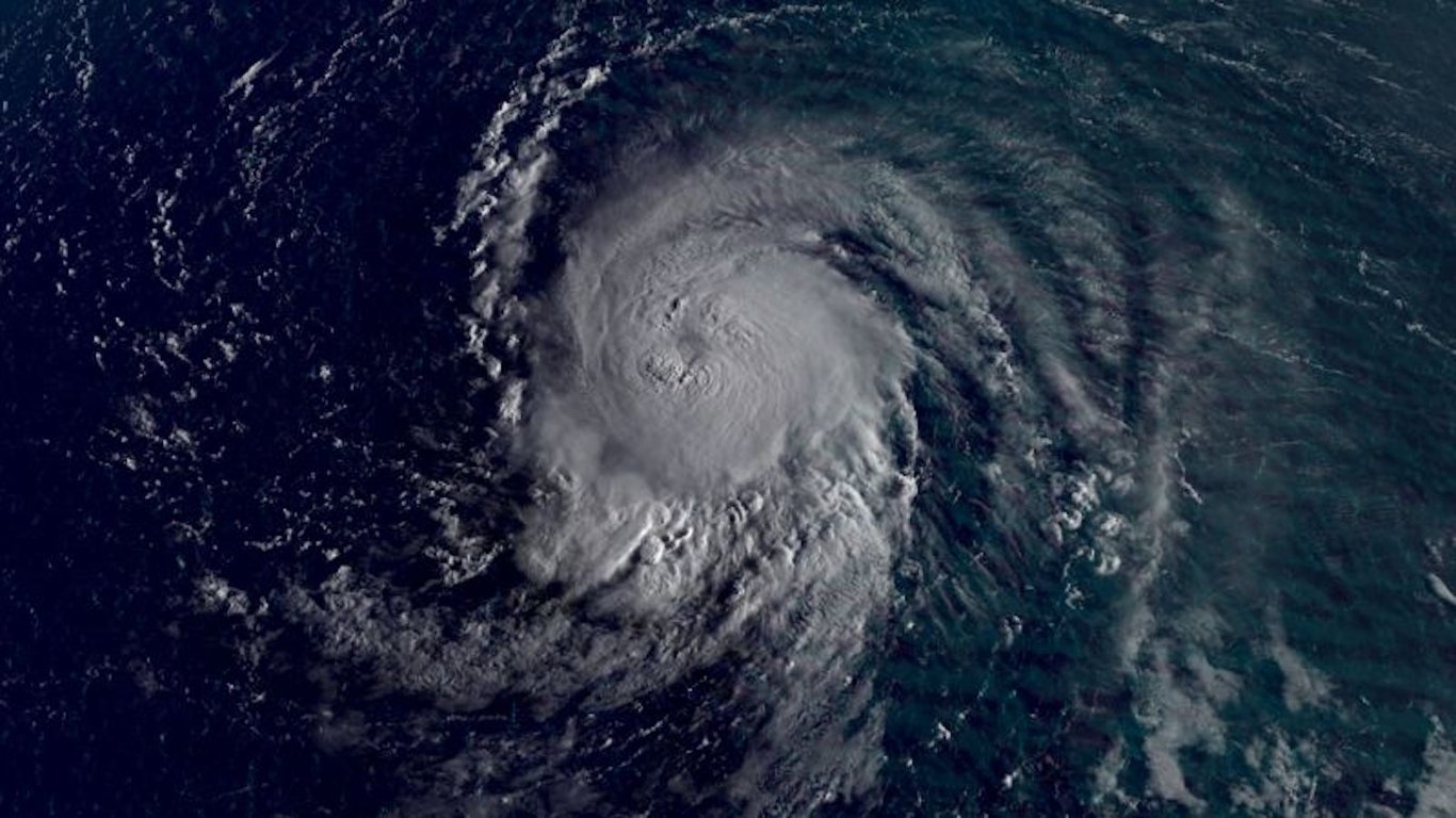 Photo of Huracán Lee, huracán Jova y tormenta tropical Margot: trayectorias, última hora, noticias y más – Oncenoticias en Español