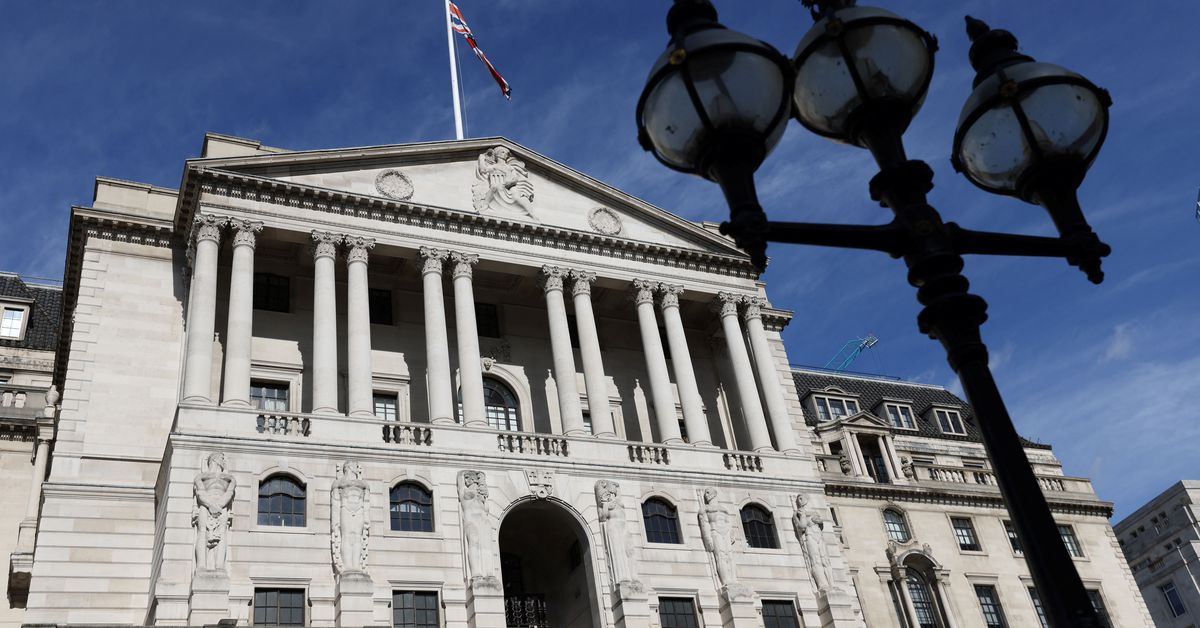 Britain Drops Banker Bonuses Cap Set by EU