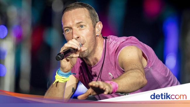 Sukses Konser di GBK, Inilah Koleksi Mobil Vokalis Coldplay Chris Martin – Priangan News