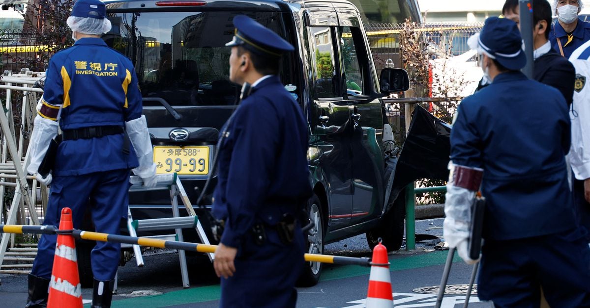 Photo of Man Arrested for Ramming Barricade near Israel Embassy in Tokyo