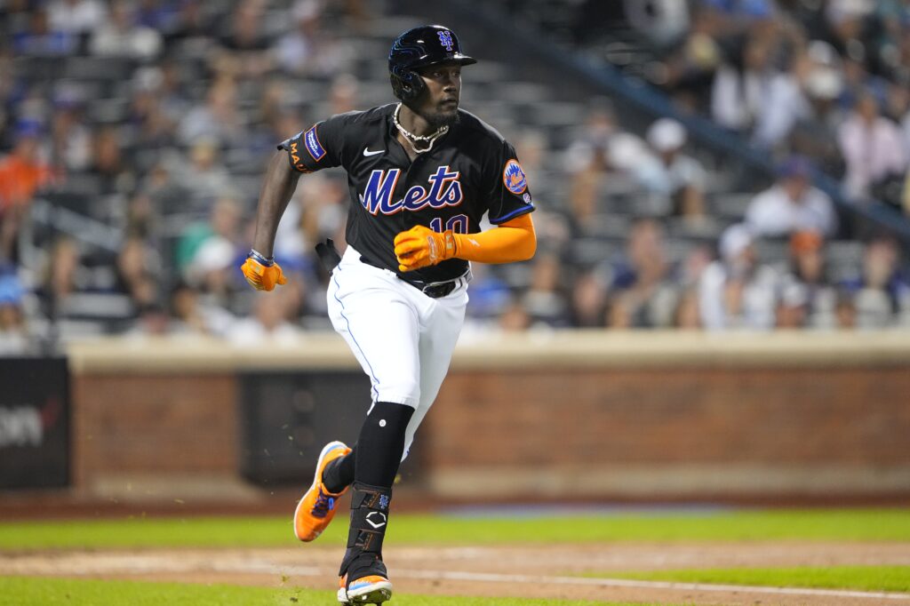 Photo of Mauricio Shines in Mets 2-1 Victory Against Mariners