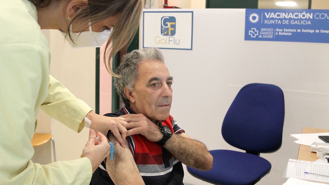 El vacunódromo del hospital de Barbanza sigue abierto para vacunarse contra la gripe y el covid – La Voz de Galicia