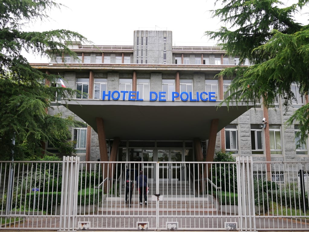 Policier en détention à Marseille : à Rennes, le commissariat ralentit – Cosmo Sonic