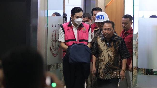 Kejaksaan Agung Geledah Rumah Suami Sandra Dewi, Harvey Moeis di Pakubuwono Jaksel, Rekeningnya Diblokir – Kompas TV