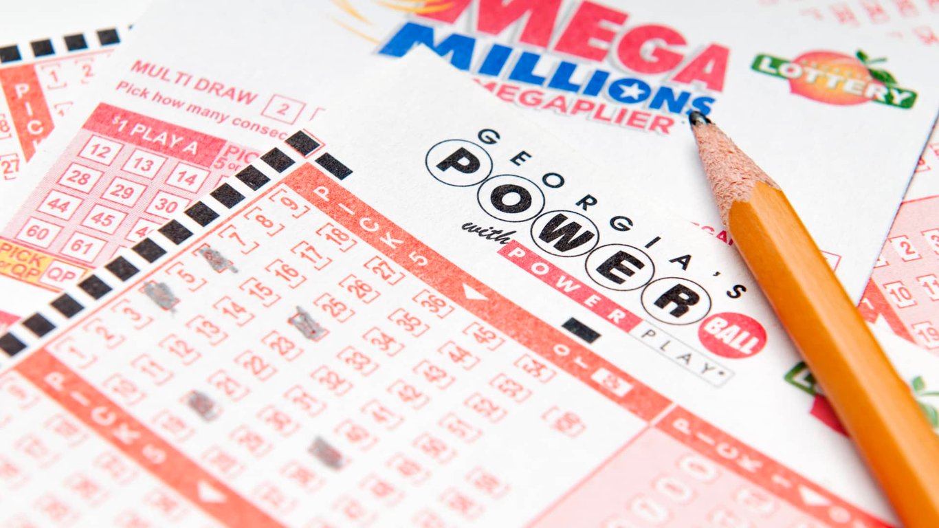How to Handle a $760 Million Powerball Jackpot Win