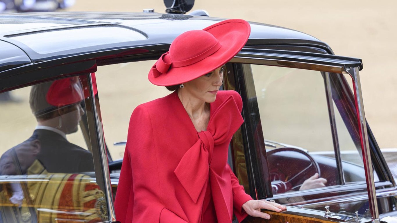 Catherine, Princess of Wales, erscheint beim südkoreanischen Staatsbesuch in knallrotem Outfit