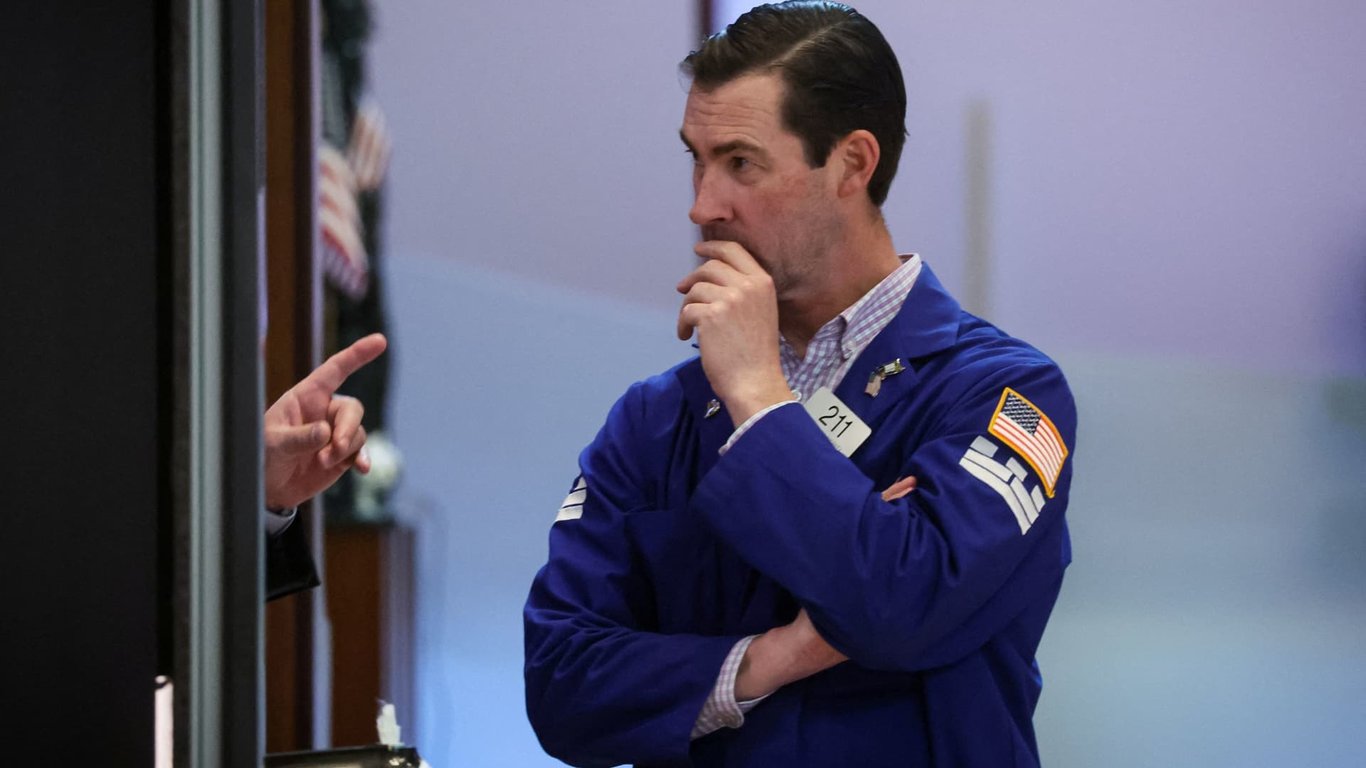 Latest Updates Apples Earnings Impact Nasdaq100 Futures, Jobs Report