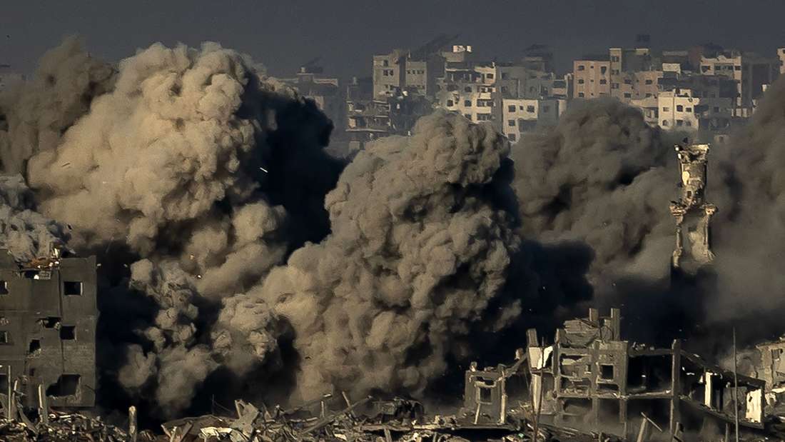 ++ Krieg in Israel: Armee stürmt Al-Schifa-Krankenhaus in Gaza – und präsentiert ihre Funde